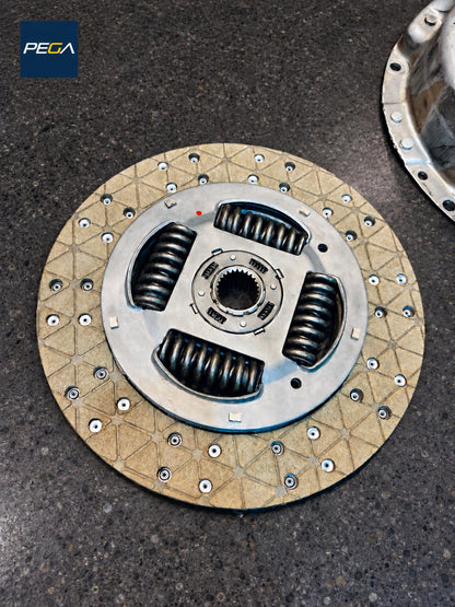PEGA Stage 3 Kevlar clutch disc example with segmented friction lining, rivets and sprung hub