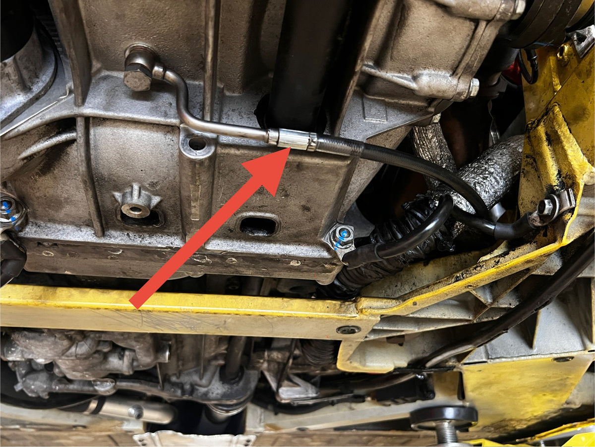 Lamborghini Gallardo gearbox connection indicated by red arrow
